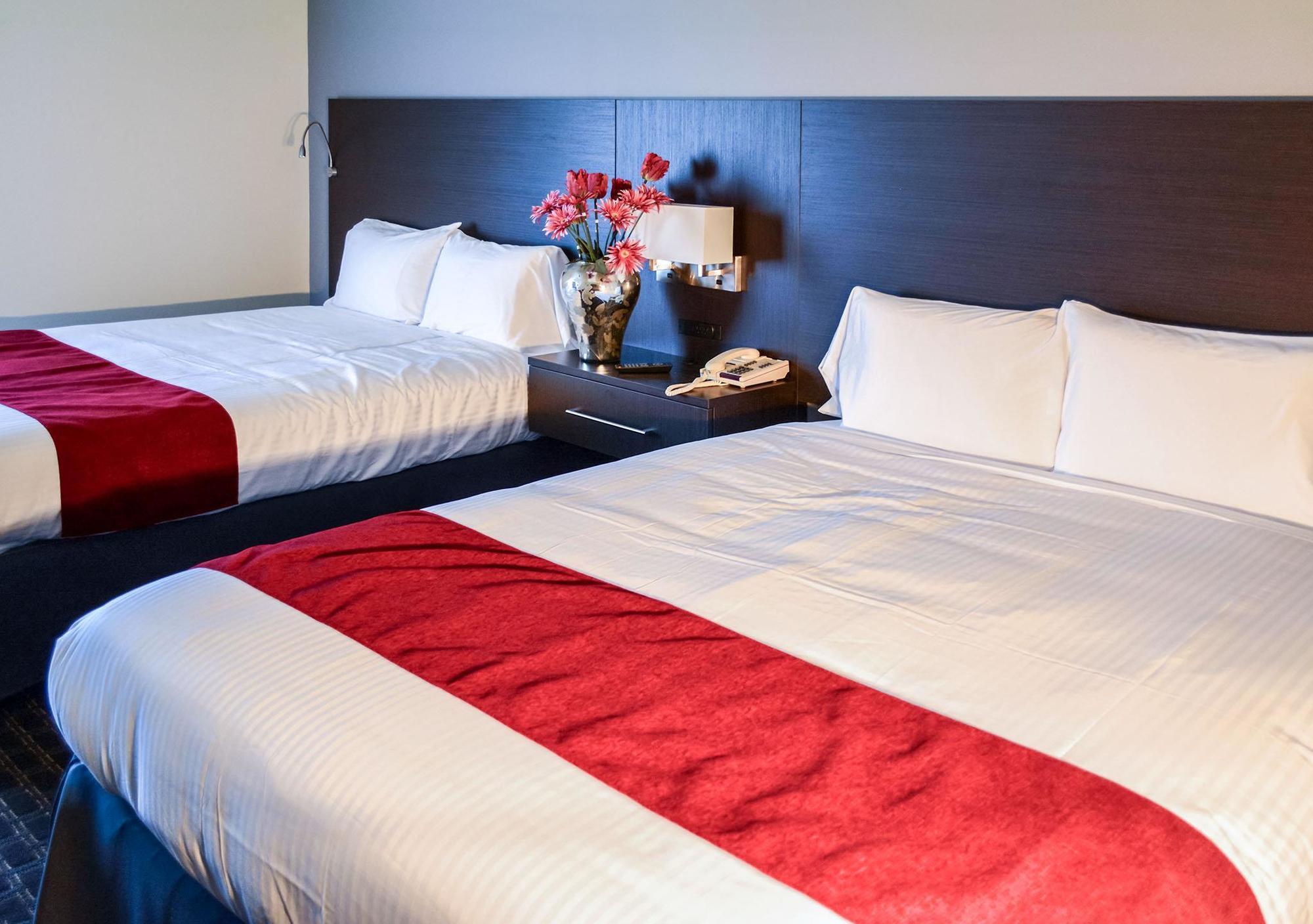 Hotel Le Principal Granby Εξωτερικό φωτογραφία