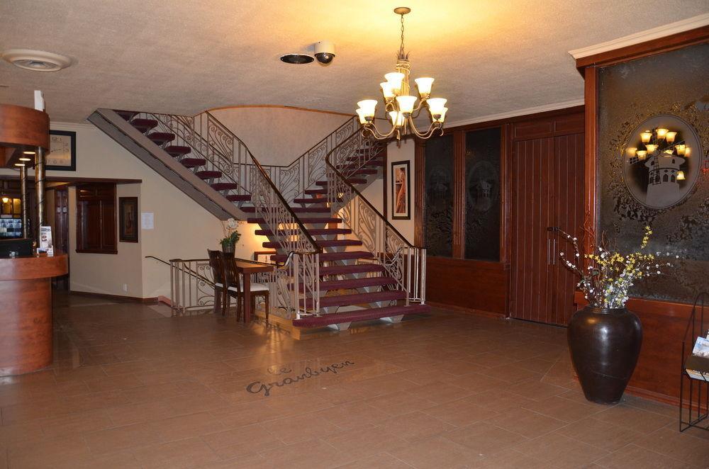 Hotel Le Principal Granby Εξωτερικό φωτογραφία