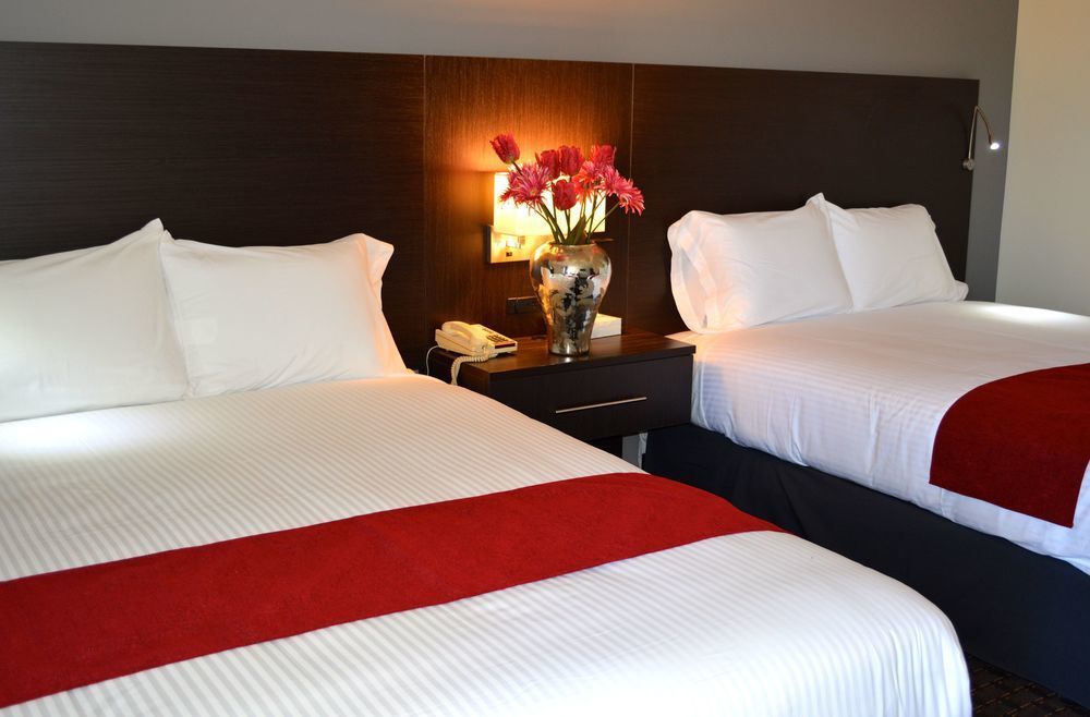 Hotel Le Principal Granby Εξωτερικό φωτογραφία