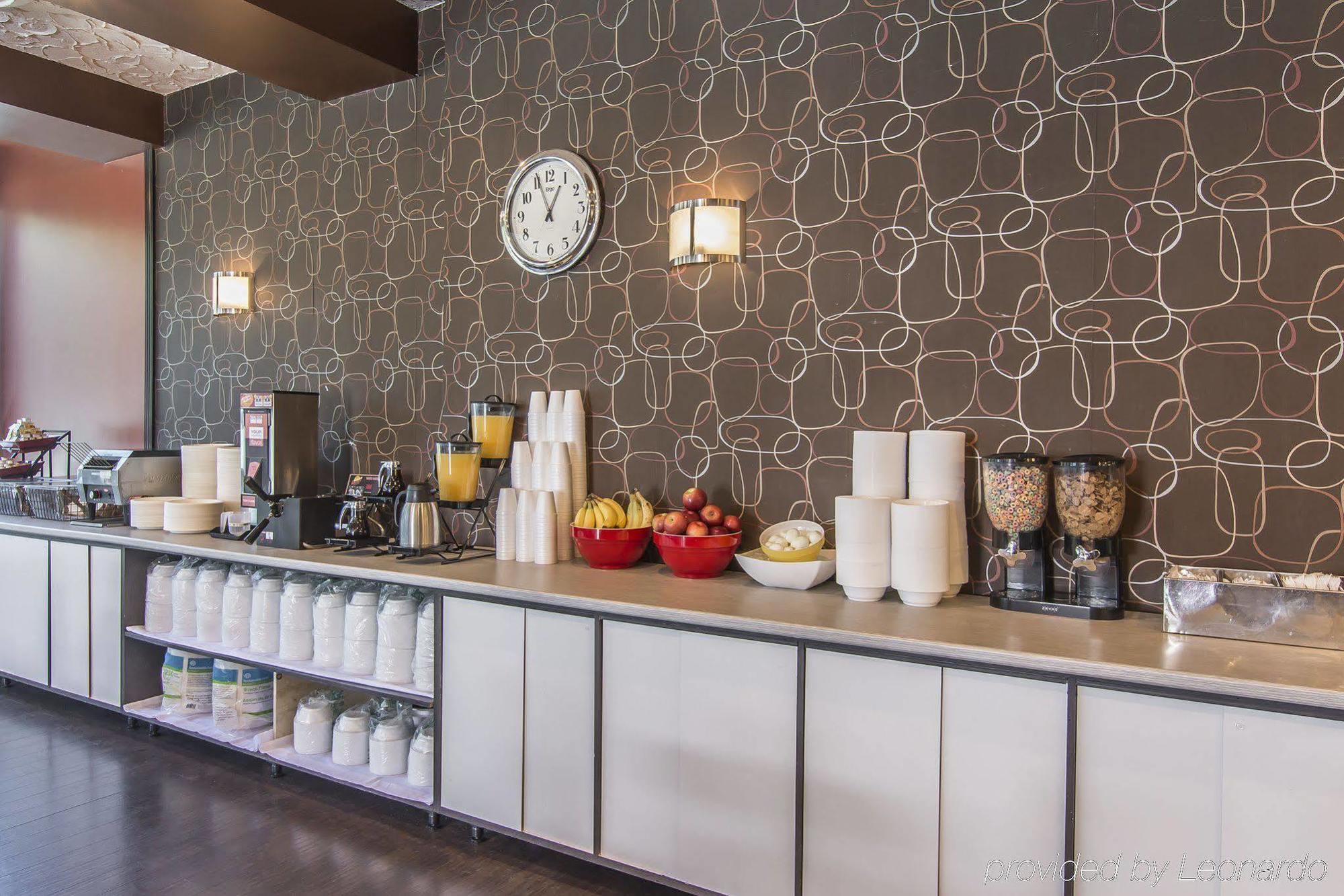 Hotel Le Principal Granby Εξωτερικό φωτογραφία