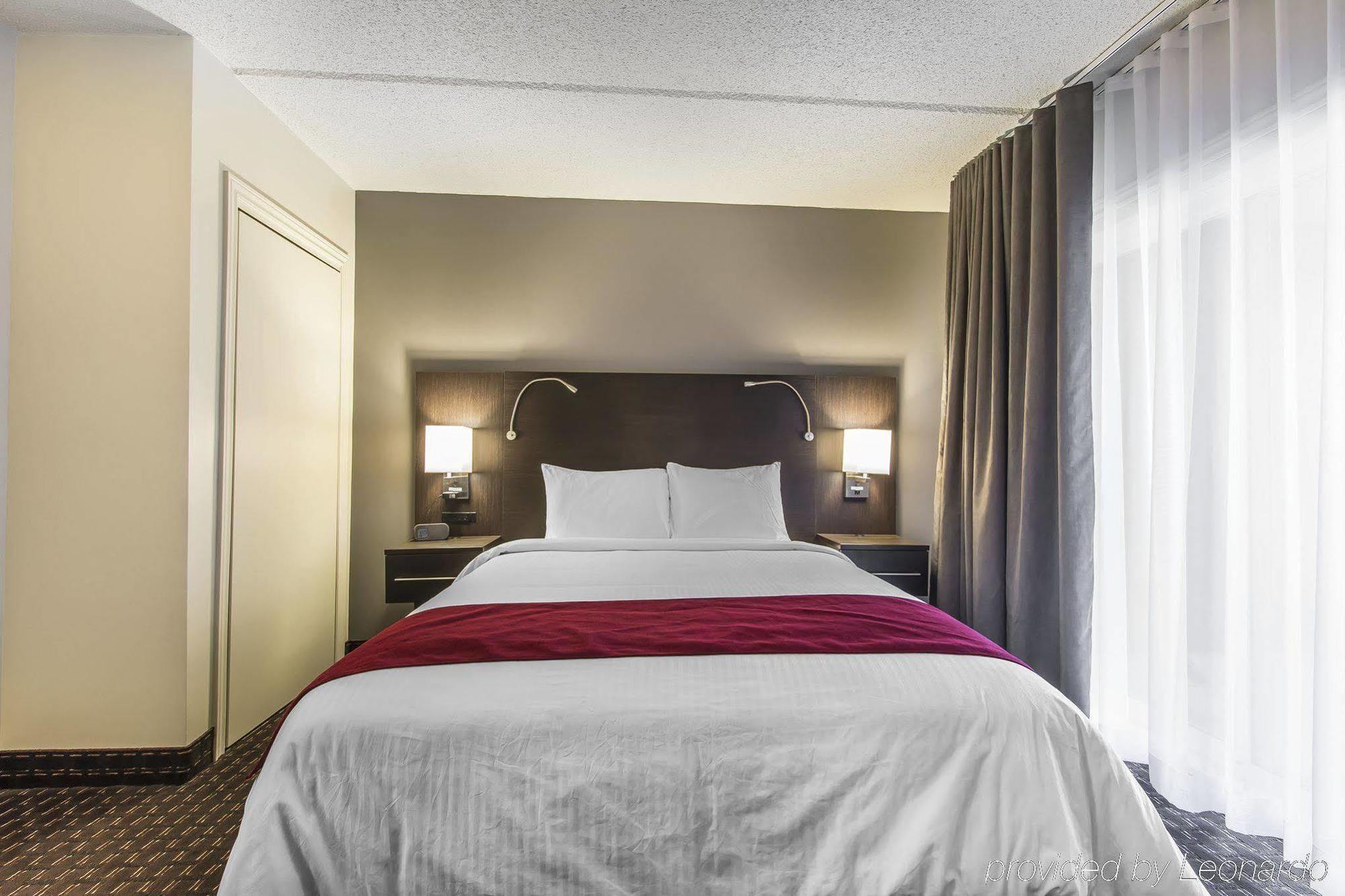 Hotel Le Principal Granby Εξωτερικό φωτογραφία